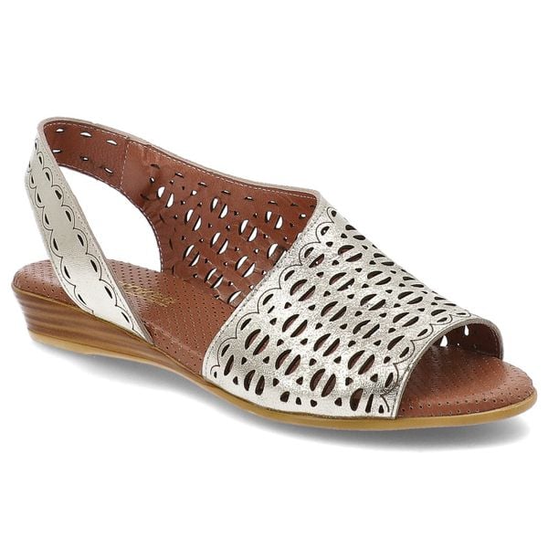 Sandały damskie Artiker, skórzane z dziurkami wsuwane na płaskim obcasie, złote, 56C2551. Żółte sandały ARTIKER, w ażurowe wzory, ze skóry, bez obcasa, na koturnie, bez zapięcia. Za 199,00 zł.