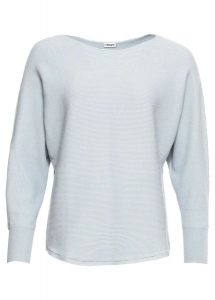 Sweter oversize z prążkowanej dzianiny. Niebieskie swetry klasyczne bonprix, z dzianiny, bez kołnierzyka. Za 119,99 zł.