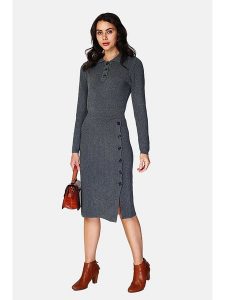 ASSUILI Sukienka dzianinowa w kolorze antracytowym rozmiar: 40. Czarne sukienki Assuili, bez wzorów, z dzianiny, klasyczne, bez kołnierzyka, bez ramiączek, midi. Za 195,99 zł.