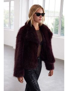 Trendyol Kurtka przejściowa w kolorze czerwonym rozmiar: L. Czerwone kurtki Trendyol, l, bez wzorów, bez kaptura. Za 231,13 zł.