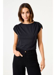 Garcia Koszulka w kolorze czarnym rozmiar: XS. Czarne bluzki Garcia, xs, bez wzorów, z materiału, bez kołnierzyka, bez ramiączek. Za 109,78 zł.