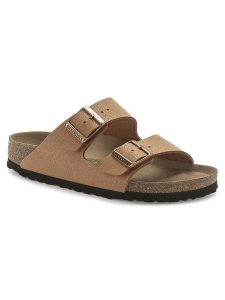 Birkenstock Klapki "Arizona" w kolorze jasnobrązowym rozmiar: 37. Brązowe klapki Birkenstock, bez wzorów, z otwartym noskiem, bez obcasa. Za 294,95 zł.