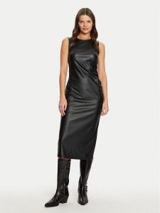 JDY Sukienka z imitacji skóry Soya 15336927 Czarny Slim Fit. Czarne kombinezony JDY, s, bez wzorów, ze skóry, bez kołnierzyka, bez ramiączek. Za 139,99 zł.