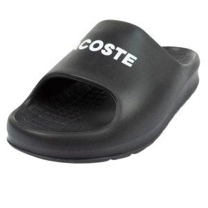 Klapki Damskie Serve. Czarne klapki Lacoste, bez wzorów, bez obcasa. Za 313,99 zł.