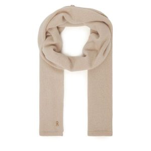 Szalik Tommy Hilfiger. Brązowe szaliki TOMMY HILFIGER, bez wzorów. Za 429,99 zł.