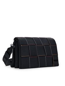 Desigual Torebka 25SAXPAR Czarny. Czarne listonoszki Desigual, bez wzorów, z materiału, bez dodatków. Za 359,99 zł.