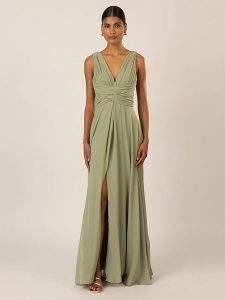 APART Sukienka w kolorze zielonym rozmiar: 38. Zielone sukienki Apart, bez wzorów, bez kołnierzyka, bez ramiączek, maxi. Za 321,97 zł.