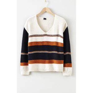 Sweter. Brązowe swetry klasyczne bonprix, bez kołnierzyka. Za 117,99 zł.