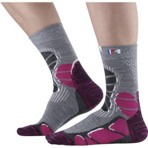 Skarpetki Monnet Mid Extra Light. Czerwone skarpetki MONNET, bez wzorów. Za 118,00 zł.