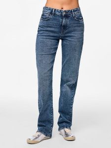 Pieces Dżinsy "Kelly" - Regular fit - w kolorze niebieskim rozmiar: W26/L30. Niebieskie jeansy Pieces, z aplikacjami, ze skóry, z podwyższonym stanem. Za 65,85 zł.