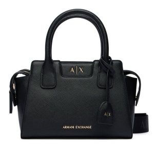 Torebka Armani Exchange. Czarne torebki klasyczne Armani Exchange, bez wzorów, bez dodatków. Za 654,99 zł.