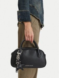 Guess Jeans Torebka CEO-GUESS-S-002-10 Czarny. Czarne torebki klasyczne Guess Jeans, z aplikacjami, z jeansu, bez dodatków. Za 249,99 zł.