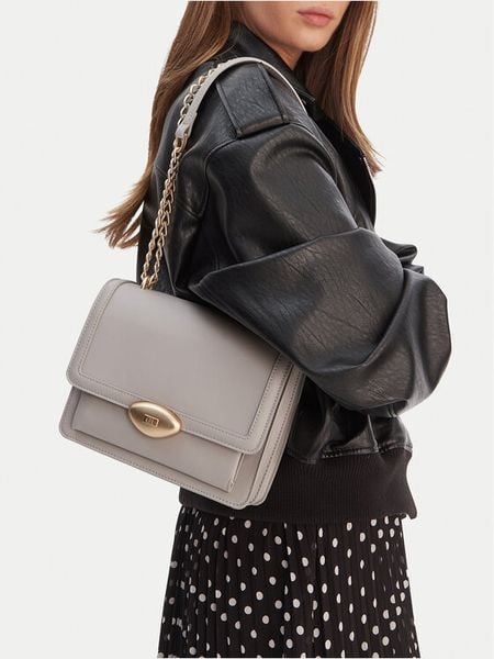 GINO ROSSI Torebka EO-KY129 Szary. Szare torebki klasyczne Gino Rossi, bez wzorów, z materiału, bez dodatków. Za 299,99 zł.