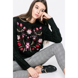 Answear - Sweter. Szare swetry klasyczne marki ANSWEAR, z dzianiny, z okrągłym kołnierzem. W wyprzedaży za 79,90 zł.