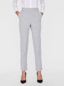 Vero Moda Spodnie chino w kolorze szarym rozmiar: XXL/L32. Szare chinosy Vero Moda, bez wzorów. Za 65,85 zł.