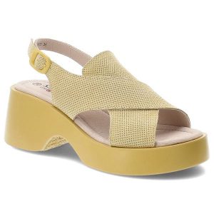 Sandały damskie S.Barski, cholewka ze skóry naturalnej zapinane na sprzączkę, żółte, LR61-7005. Żółte sandały S.BARSKI, bez wzorów, ze skóry, bez obcasa, na koturnie, bez zapięcia. Za 189,00 zł.