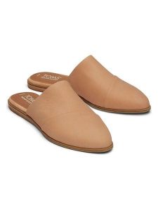 TOMS Skórzane klapki w kolorze beżowym rozmiar: 36. Brązowe klapki Toms, bez wzorów, bez obcasa. Za 164,95 zł.