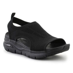 Sandały Skechers City Catch W 119236-BBK czarne. Czarne sandały bez wzorów, z gumy, bez obcasa, bez zapięcia. Za 408,30 zł.