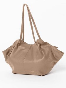 Lia Biassoni Skórzany shopper bag "Conza" w kolorze beżowym - 60 x 33 x 15 cm rozmiar: onesize. Brązowe shopper bag Lia Biassoni, bez wzorów, z materiału, na ramię, bez dodatków. Za 347,99 zł.