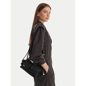 Torebka MICHAEL Michael Kors. Czarne torebki klasyczne MICHAEL Michael Kors, bez wzorów, bez dodatków. Za 607,99 zł.