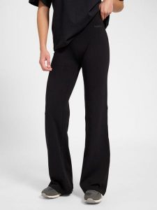 Damskie legginsy Hummel Tights. Czarne legginsy Hummel, bez wzorów, z bawełny. Za 167,00 zł.