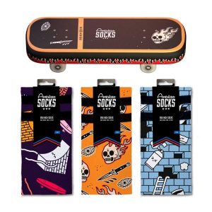 Skarpetki American Socks Skateboard Zestaw Prezentowy. Niebieskie skarpetki AMERICAN SOCKS, bez wzorów. Za 249,57 zł.