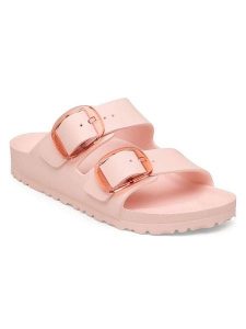 Birkenstock Klapki "Arizona Big Buckle" w kolorze jasnoróżowym rozmiar: 40. Różowe klapki Birkenstock, bez wzorów, z otwartym noskiem, bez obcasa. Za 239,95 zł.