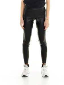 Legginsy Leone 1947 Glam Winter Damen Kunstleder z etykietą Etikett. Czarne legginsy LEONE 1947 APPAREL, bez wzorów, ze skóry, z podwyższonym stanem. Za 294,70 zł.