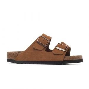 Klapki damskie Birkenstock Arizona Leve Mink. Brązowe klapki Birkenstock, bez wzorów, z materiału, bez obcasa. Za 444,80 zł.