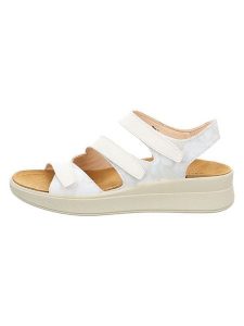 Think! Skórzane sandały "Meggie" w kolorze białym rozmiar: 37. Białe sandały Think, bez wzorów, z otwartym noskiem, bez obcasa, bez zapięcia. Za 223,99 zł.