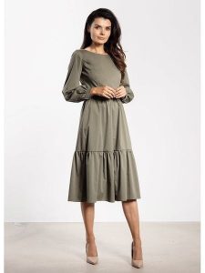 Awama Sukienka w kolorze khaki rozmiar: M. Brązowe sukienki Awama, m, bez wzorów, bez kołnierzyka, bez ramiączek, midi. Za 152,98 zł.