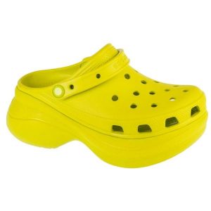 Klapki Crocs Classic Bae Clog 206302-312 zielone. Zielone klapki bez wzorów, z gumy, bez obcasa. Za 401,52 zł.
