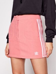 Adidas Spódnica mini adicolor Classics GN2801 Różowy Slim Fit. Czerwone spódnice ADIDAS, bez wzorów, z syntetyku, mini. Za 119,99 zł.