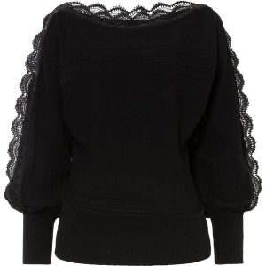 Sweter z dzianiny o gładkim splocie drobnych oczek. Czarne swetry klasyczne bonprix, z dzianiny, bez kołnierzyka. Za 119,99 zł.