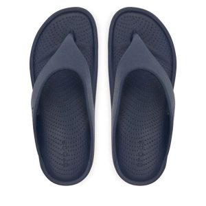 Japonki Crocs. Niebieskie klapki Crocs, bez wzorów, bez obcasa. Za 112,99 zł.