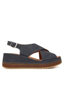 Clarks Sandały Kassanda Step 26181440 Granatowy. Niebieskie sandały Clarks, bez wzorów, z nubiku, bez obcasa, na koturnie, bez zapięcia. Za 369,99 zł.