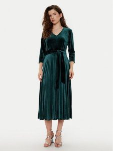 Tatuum Sukienka codzienna Anikami T2424.193B Zielony Regular Fit. Zielone kombinezony Tatuum, s, bez wzorów, z syntetyku, bez kołnierzyka, bez ramiączek. Za 349,99 zł.