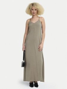 ONLY Sukienka letnia Madeli 15371094 Beżowy ciemny Regular Fit. Brązowe sukienki ONLY, na lato, xl, bez wzorów, z wiskozy, bez kołnierzyka, bez ramiączek. Za 189,99 zł.
