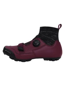Protective Buty kolarskie "Steel Toe" w kolorze czerwonym rozmiar: 39. Czerwone buty sportowe Protective, bez wzorów, bez zapięcia, rowerowe. Za 408,49 zł.