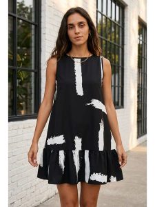 SOULSHAE Sukienka w kolorze czarnym rozmiar: S/M. Czarne sukienki SOULSHAE, m, bez wzorów, bez kołnierzyka, bez ramiączek, mini. Za 129,95 zł.