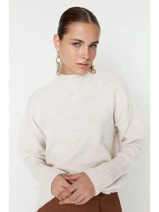 Trendyol Sweter w kolorze kremowym rozmiar: M. Brązowe swetry oversize Trendyol, m, bez wzorów, bez ramiączek. Za 113,63 zł.