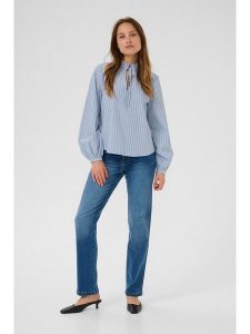 Kaffe Bluzka w kolorze błękitnym rozmiar: 42. Niebieskie bluzki Kaffe, bez wzorów, z bawełny, bez kołnierzyka, bez ramiączek. Za 165,99 zł.