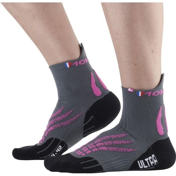 Skarpetki Monnet Ultra. Czerwone skarpetki MONNET, bez wzorów. Za 155,00 zł.