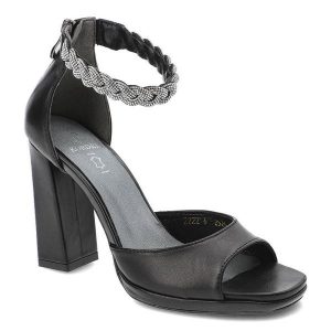 Czarne Sandały Kordel Eleganckie Skórzane Buty. Czarne sandały Kordel, bez wzorów, ze skóry, bez obcasa, na obcasie, bez zapięcia. Za 479,00 zł.