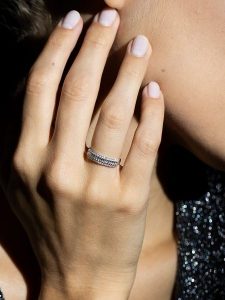 DIAMANTA Złoty pierścionek "Signs" z diamentami rozmiar: 52. Szare pierścionki DIAMANTA, z diamentem, złote. Za 1 674,95 zł.
