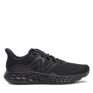 Buty do biegania New Balance. Czarne buty sportowe New Balance, bez wzorów, bez zapięcia, do biegania. Za 269,99 zł.