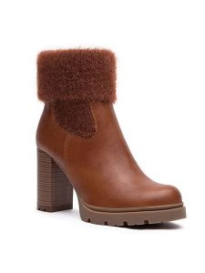 Foreverfolie Botki w kolorze jasnobrązowym rozmiar: 38. Brązowe botki Foreverfolie, bez wzorów, bez obcasa, bez zapięcia. Za 152,99 zł.