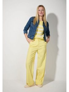 More & More Kurtka dżinsowa w kolorze niebieskim rozmiar: 34. Niebieskie kurtki More & More, bez wzorów, bez kaptura. Za 129,95 zł.