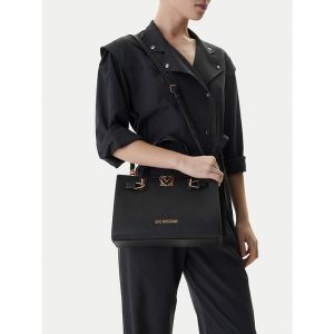 Torebka LOVE MOSCHINO. Czarne torebki klasyczne LOVE MOSCHINO, bez wzorów, bez dodatków. Za 667,99 zł.