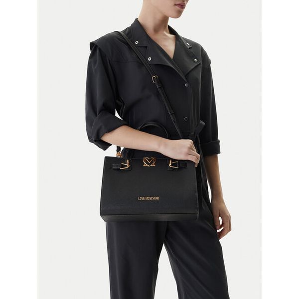 Torebka LOVE MOSCHINO. Czarne torebki klasyczne LOVE MOSCHINO, bez wzorów, bez dodatków. Za 667,99 zł.